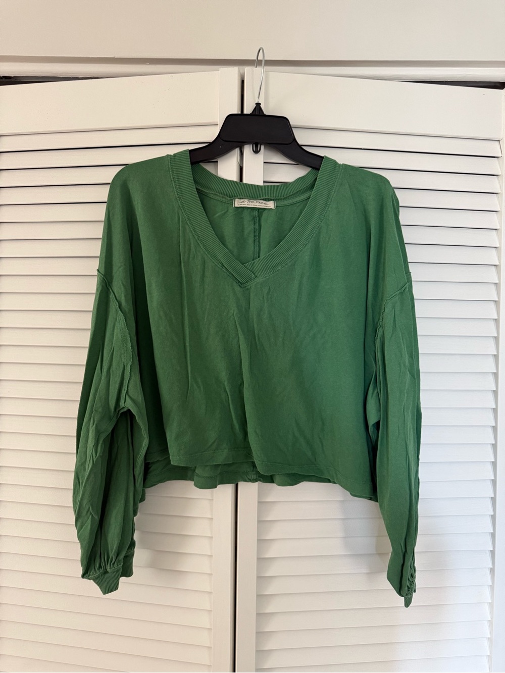 We The Free Boxy Cropped V-Neck Top - Green